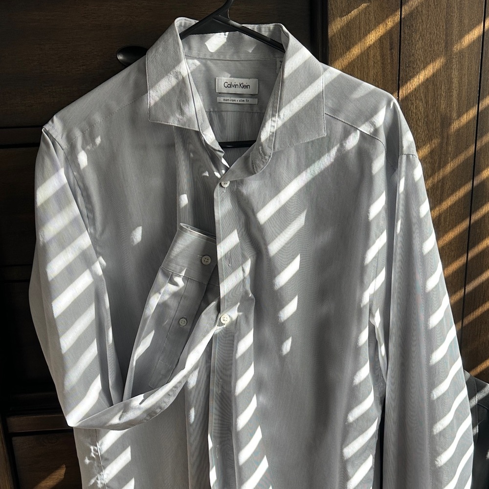 Calvin Klein Men's Silver Slim Fit Dress Shirt